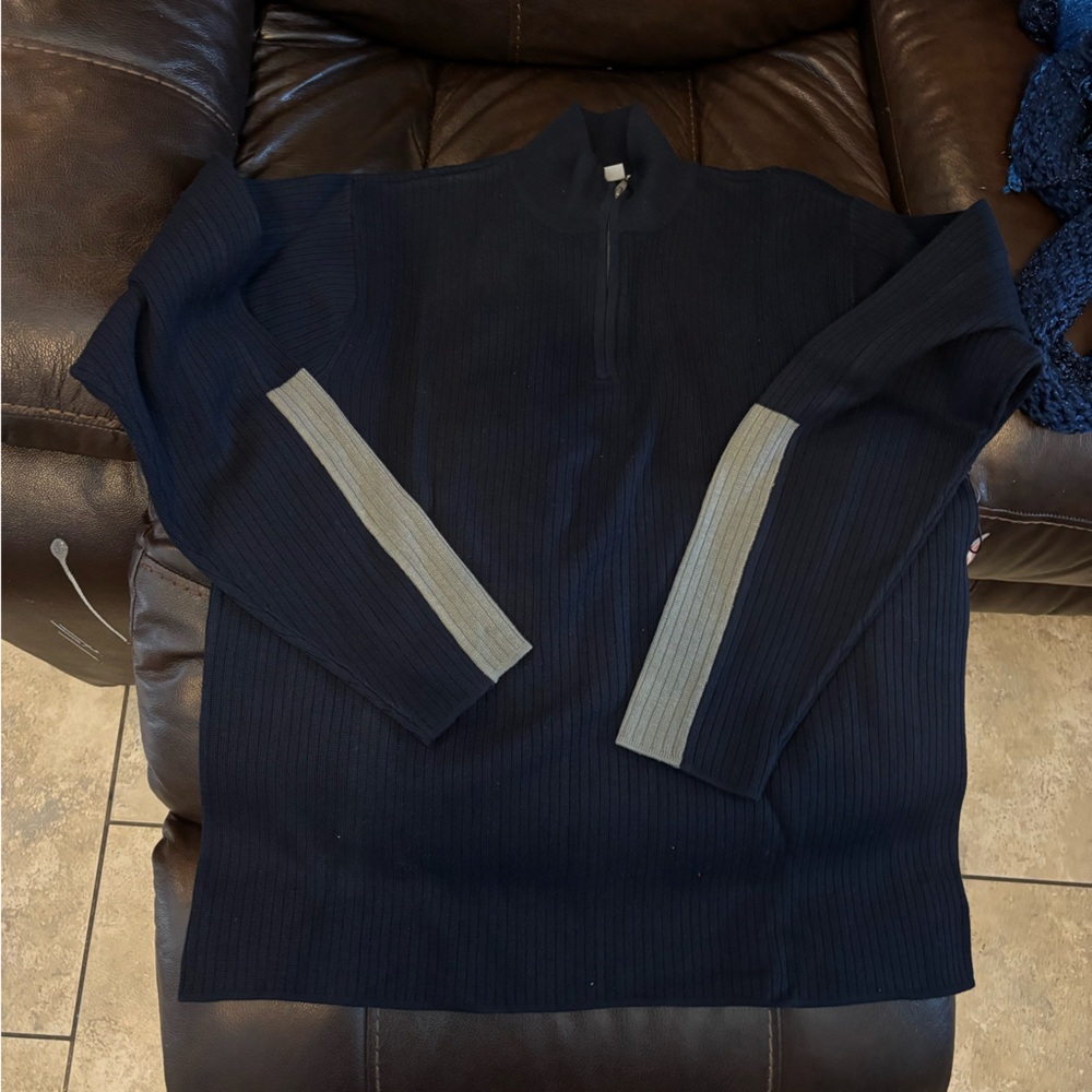 Quiksilver Navy Ribbed Quarter-Zip Sweater with Gray Sleeve Stripes